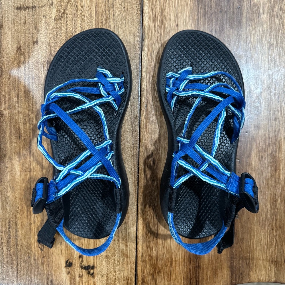 Blue‎ Toe Strap Chacos